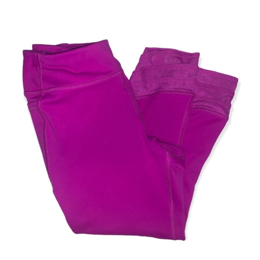 237✨Avia Capri Workout Leggings Youth LG✨